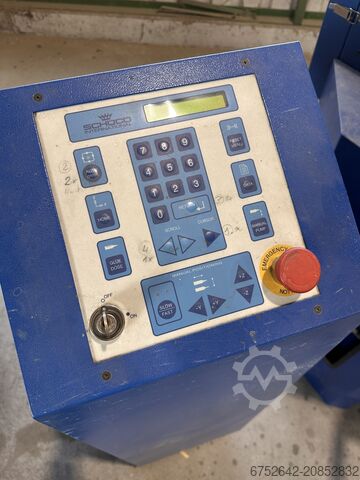 Eckverbindungspresse Schüco Eckverbindungsmaschine