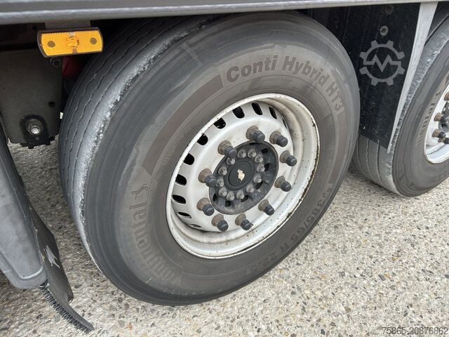 Box body Schmitz Cargobull SCB S3B / Box Trailer / 2x Liftas / APK TUV 10-26