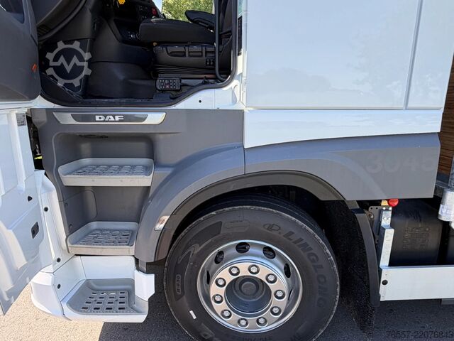 Car carrier van DAF XF 480.26