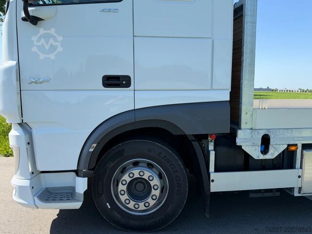 Car carrier van DAF XF 480.26