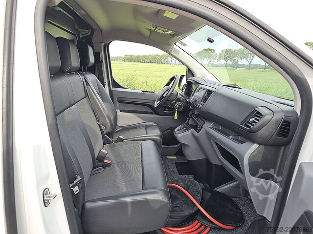 High-roof van CITROEN E-JUMPY 75kWh 330KM WLTP L2!