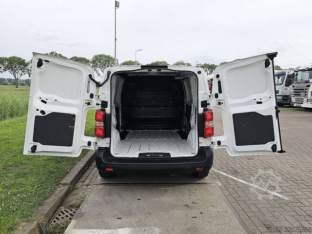 High-roof van CITROEN E-JUMPY 75kWh 330KM WLTP L2!