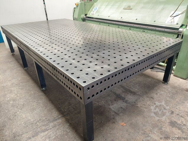 Clamping, straightening, and welding table SIEGMUND Professional 750