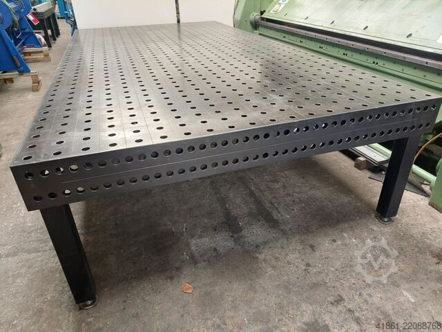 Clamping, straightening, and welding table SIEGMUND Professional 750