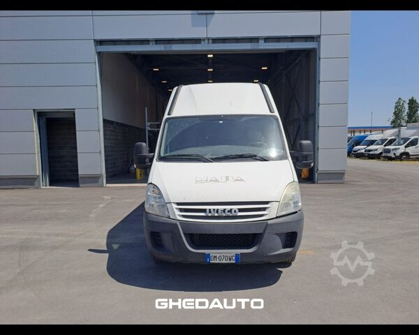 Minibus IVECO DAILY 35 - DAILY 35/A
