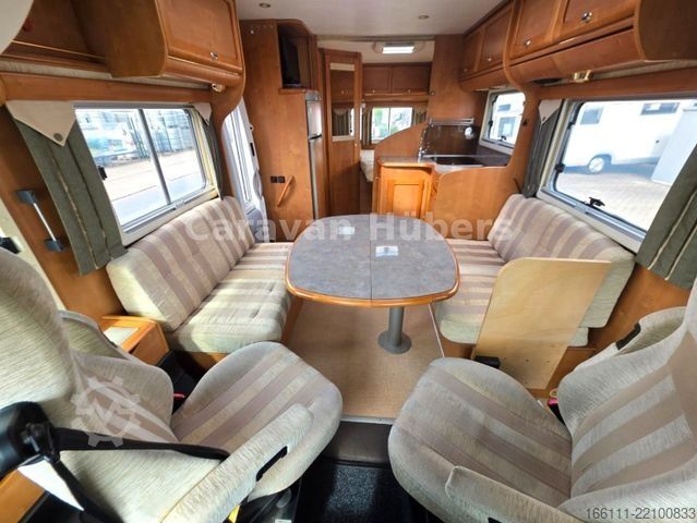 Integriertes Wohnmobil RAPIDO 986F M - Festbett/Hubbett -  - Solar