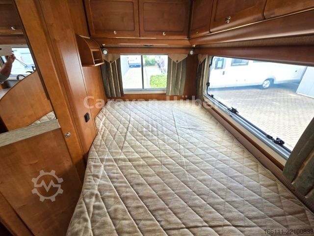 Integriertes Wohnmobil RAPIDO 986F M - Festbett/Hubbett -  - Solar