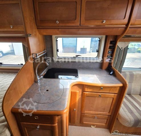 Integriertes Wohnmobil RAPIDO 986F M - Festbett/Hubbett -  - Solar