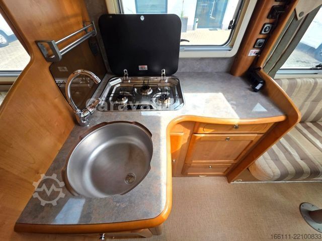 Integriertes Wohnmobil RAPIDO 986F M - Festbett/Hubbett -  - Solar