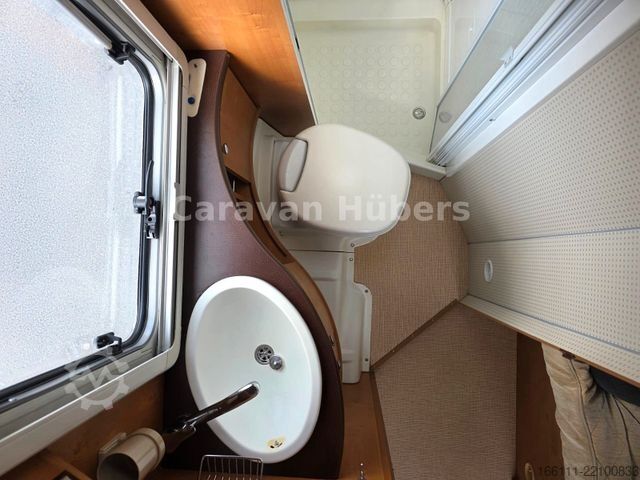 Integriertes Wohnmobil RAPIDO 986F M - Festbett/Hubbett -  - Solar