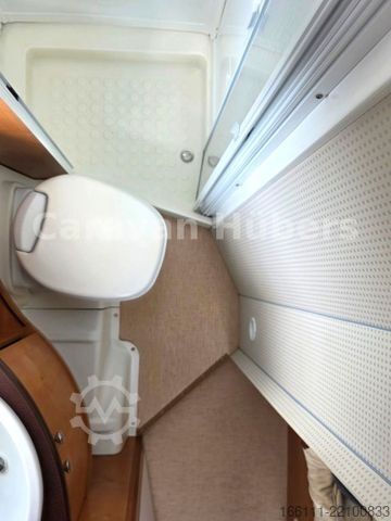Integriertes Wohnmobil RAPIDO 986F M - Festbett/Hubbett -  - Solar
