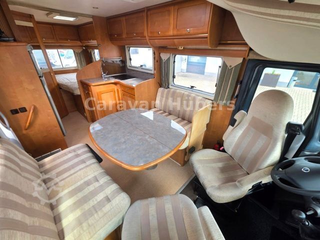 Integriertes Wohnmobil RAPIDO 986F M - Festbett/Hubbett -  - Solar