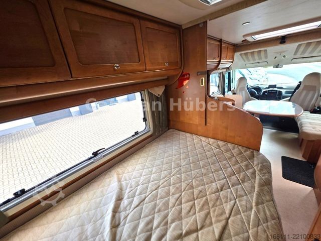 Integriertes Wohnmobil RAPIDO 986F M - Festbett/Hubbett -  - Solar