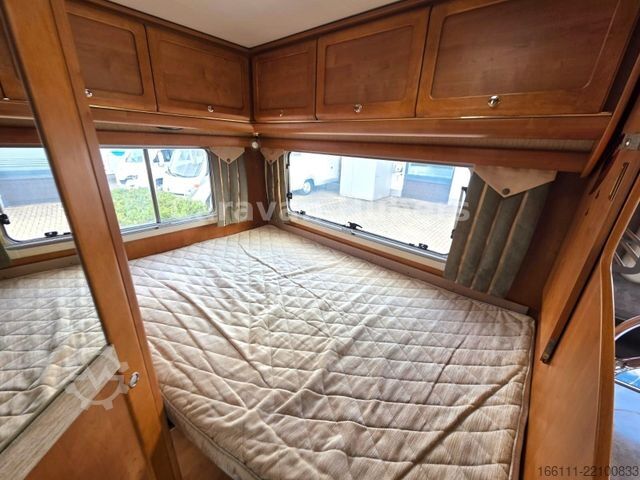 Integriertes Wohnmobil RAPIDO 986F M - Festbett/Hubbett -  - Solar