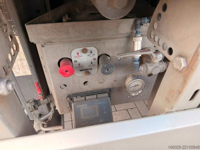 Auflieger mit Walkingfloor KNAPEN K200 60 m³ - elektr. Verdeck, hydr. Heckklappe