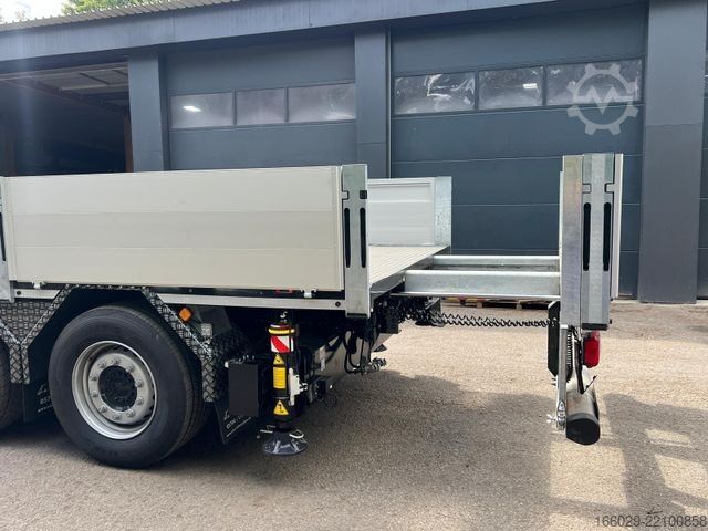 LKW mit Pritsche (offen) MAN TGS 35.520 8x4 Hydro, Kran Fassi F805 TECHNO