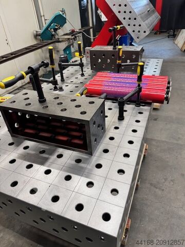 Welding table Protec 3 Achs Hub Drehtisch KT 1000 HV mit Lochtisch