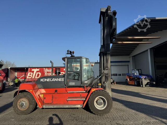Heavy Forklift - Diesel SMV SMV16-1200C