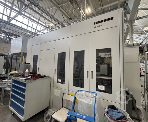 Gear hobbing machine Liebherr LC 280 DC