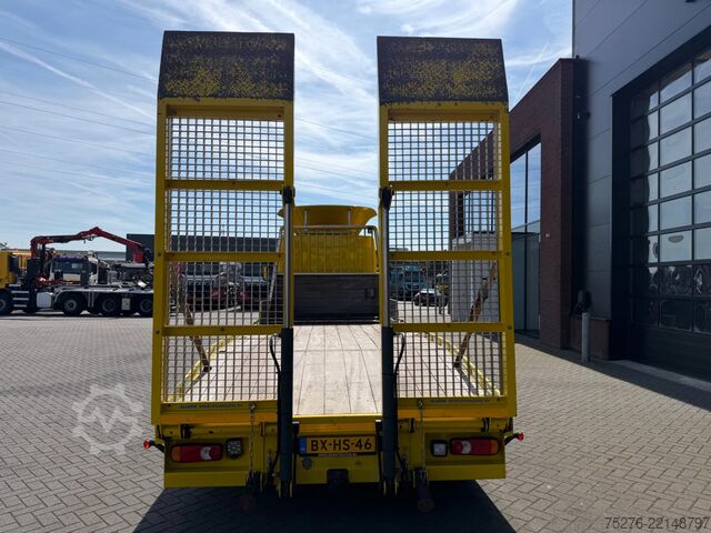 Autotransporter DAF LF 45 Machinetransporter Hydraulic ramps 48.000 km