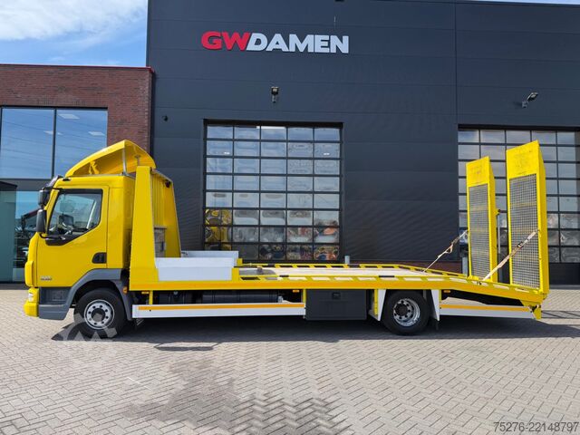 Autotransporter DAF LF 45 Machinetransporter Hydraulic ramps 48.000 km