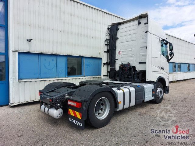 Standard tractor unit Volvo FH 500 T4x2 Globetrotter XL