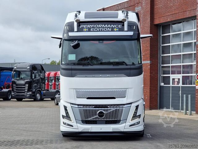 Standard-SZM Volvo FH 16.780 Aero XL 6x2/4 - New - Full spec - Ret...