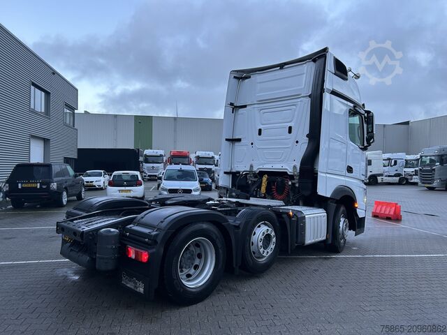 Standard tractor Mercedes-Benz Actros L 2542 Gigaspace 6x2 / 434 dkm / NL Truc...