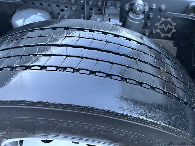 Standard tractor Mercedes-Benz Actros L 2542 Gigaspace 6x2 / 434 dkm / NL Truc...