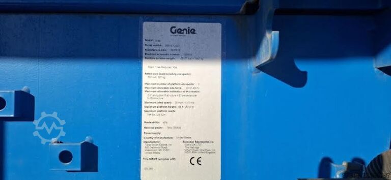 Telescopic boom lift Genie S-85