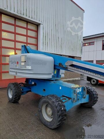 Teleskopbühne Genie S-45