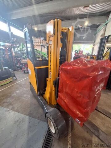 Reach truck Jungheinrich ETV C20