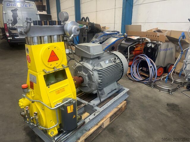340 bar 239 lpm high-pressure pump unit Hammelmann HDP 172