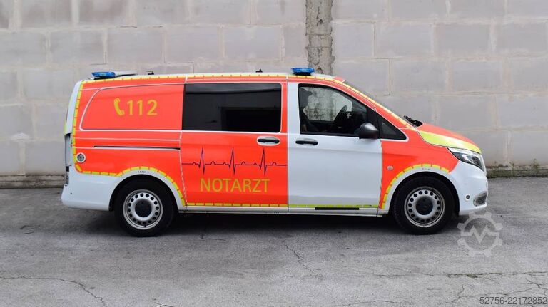 Rettungswagen Mercedes-Benz Vito 4x4 Notarzt Einsatzfahrzeug NEF