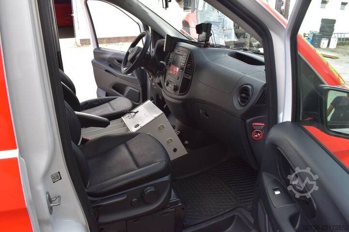 Rettungswagen Mercedes-Benz Vito 4x4 Notarzt Einsatzfahrzeug NEF