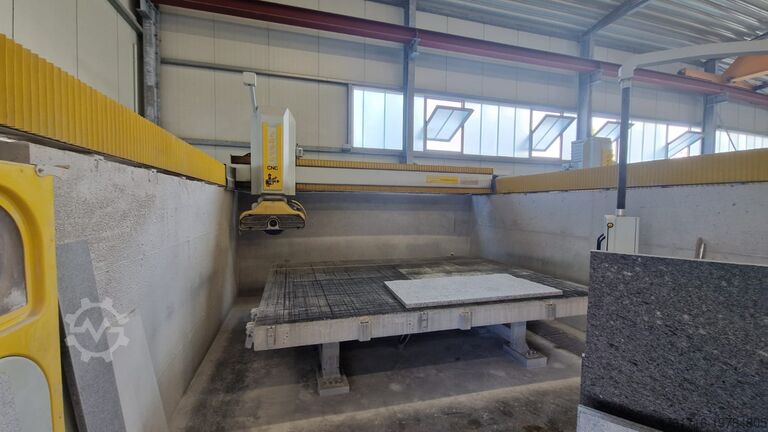 Rotating head bridge saw GMM INTRA 36 CNC
