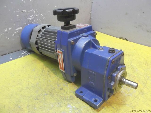 Adjustable gear motor 0.55 kW 64-218 rpm Ferri F30/R
