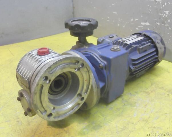 Adjustable gear motor 0.37 kW 60-308 rpm MOTOVARIO MRV05FI