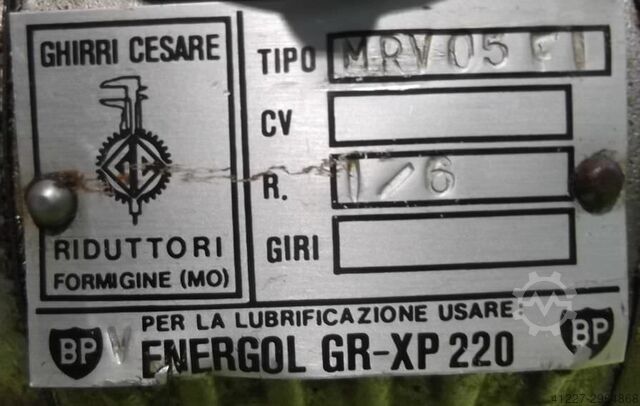 Adjustable gear motor 0.37 kW 60-308 rpm MOTOVARIO MRV05FI