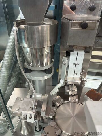 Verpackungsmaschine  Macofar (Romaco Group) MT-5