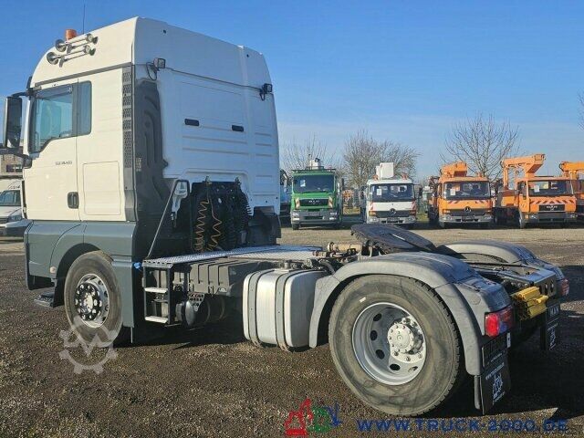 Standard tractor unit MAN TGX 18.460 Zement Silokompressor + Kipphydraulik