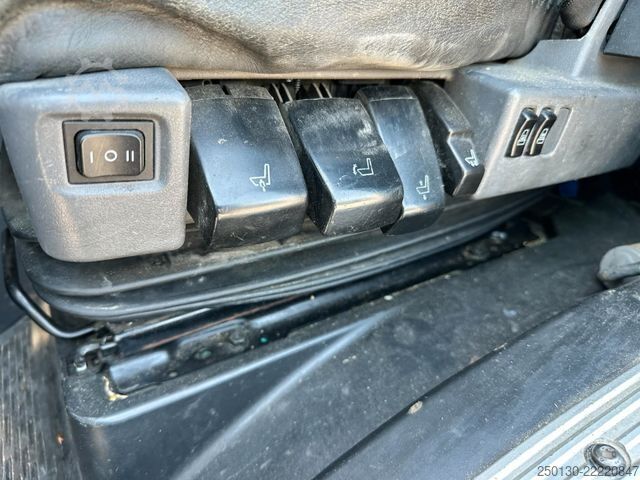 Truck chassis SCANIA P360 4x2 BL Fahrgestell Ohne Aufbau *Motorschade