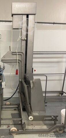 Mobile loader for 200L eurobins Berief mobiele lift voor 200L normwagens