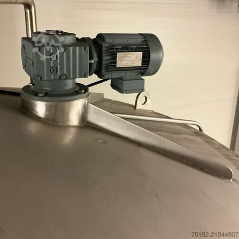 8000 Liter isolierter Rührwerksbehälter aus V2A mit Balkenrührwerk Fimatec B0129
