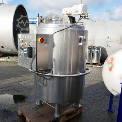 1085 liter heatable/coolable agitator tank made of V4A stainless steel with propeller agitator Pierre Guerin B0120