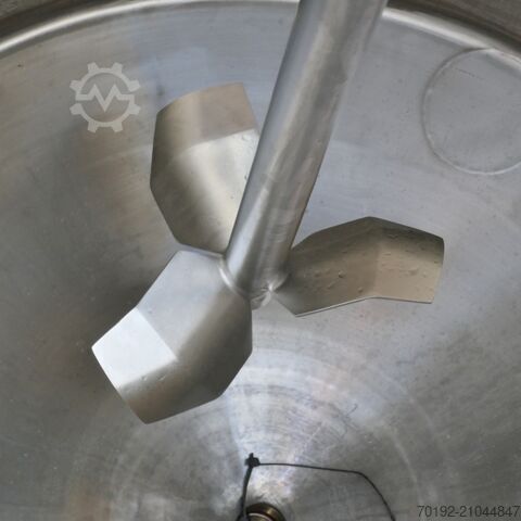 1085 liter heatable/coolable agitator tank made of V4A stainless steel with propeller agitator Pierre Guerin B0120