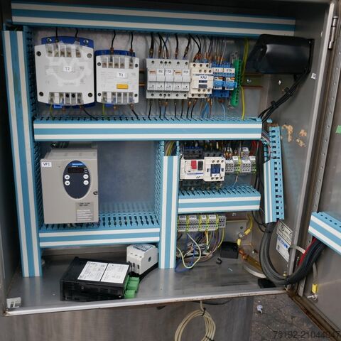 1085 liter heatable/coolable agitator tank made of V4A stainless steel with propeller agitator Pierre Guerin B0120