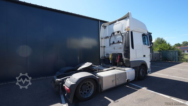 Volume-SZM DAF XF 480 ssc mega tractor unit