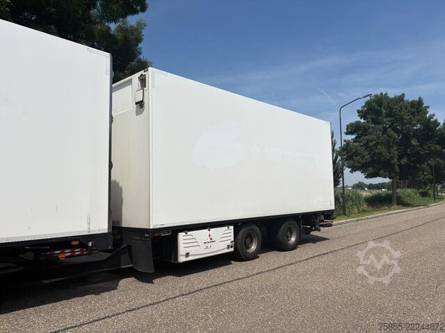 Refrigerated/freezer transport Burg BPM 00-18 TCZXX Mitsubishi Fridge / Loading Lif...