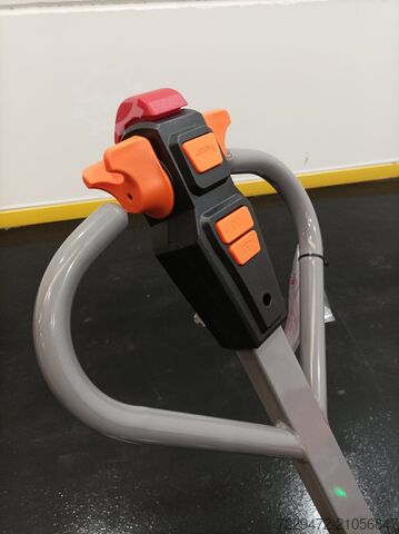 Manual pallet jack Noblelift PWB-150